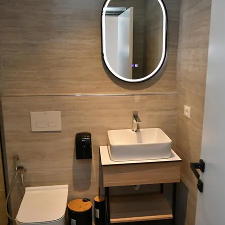 Giulia 4* Tirana