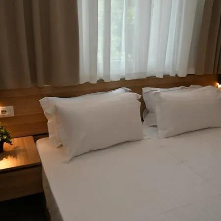 Giulia Hotel 4*
