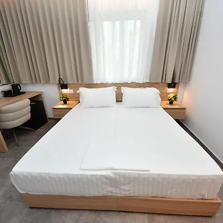 Giulia Hotel 4*