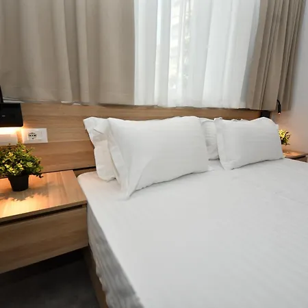 Hotel Giulia 4*
