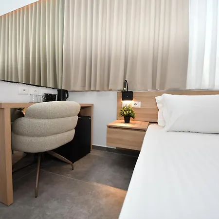 Hotel Giulia 4*