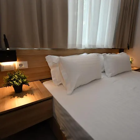 Hotel Giulia Tirana