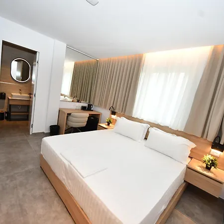 Giulia Hotel 4*