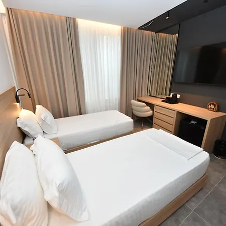 Giulia Hotel 4*